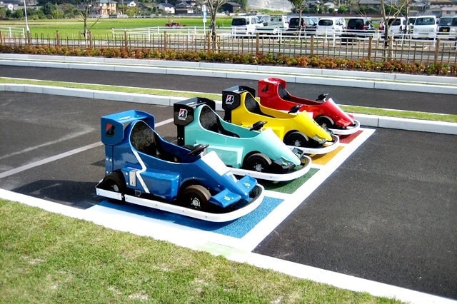 周回式バッテリーカー