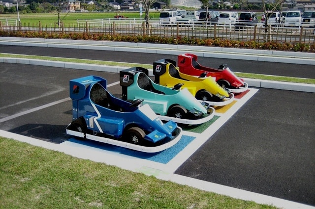 周回式バッテリーカー